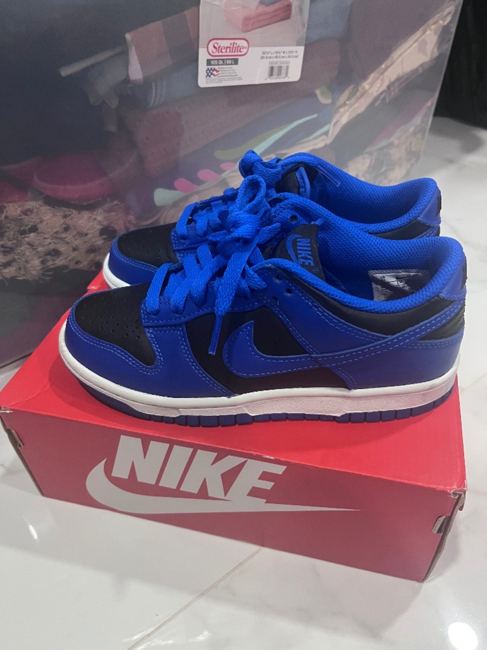 Hyper Cobalt Dunks Low GS size 4y